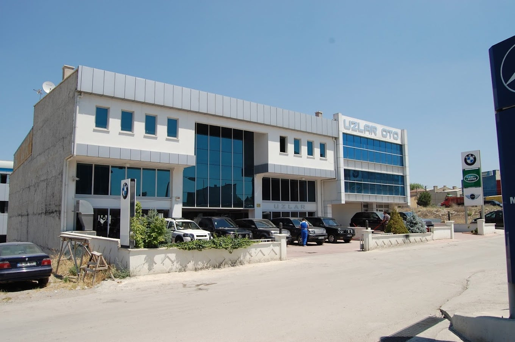 Uzlar Ankara BMW · MINI · Land Rover binası